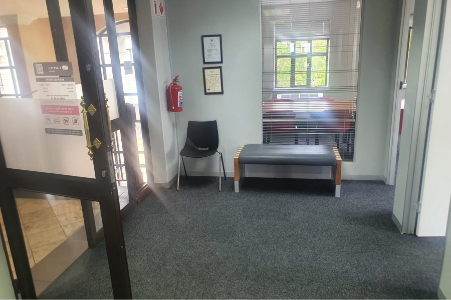 To Let commercial Property for Rent in Newton Park Eastern Cape